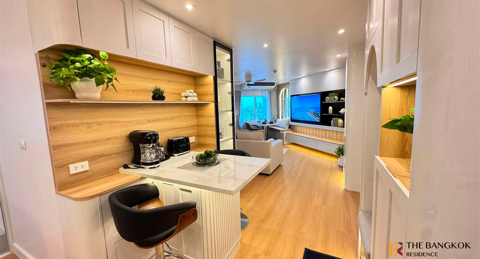 For rent 2 ベッドルーム condo in Yan Nawa, Bangkok