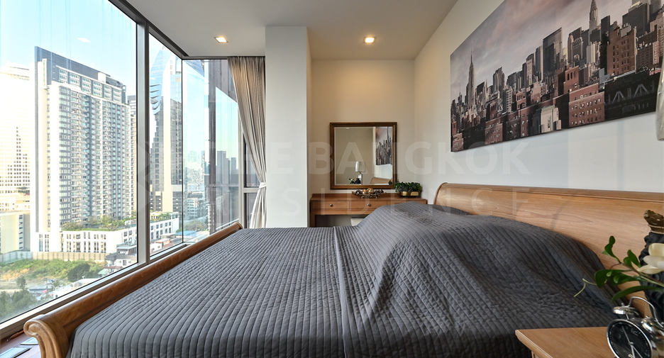 For rent 2 bedrooms condo in Khlong Toei, Bangkok