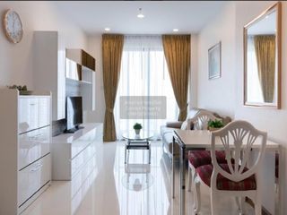 Condo en alquiler de 1 habitaciones en Khlong San, Bangkok