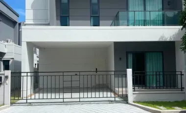 Аренда 4 спальни дом в Bang Phli, Самутпракан