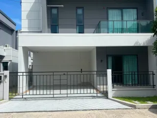 For rent 4 bedrooms house in Bang Phli, Samut Prakan