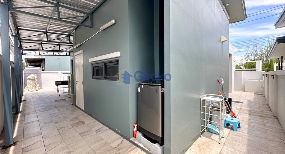 For rent 3 bedrooms house in Bang Lamung, Chonburi