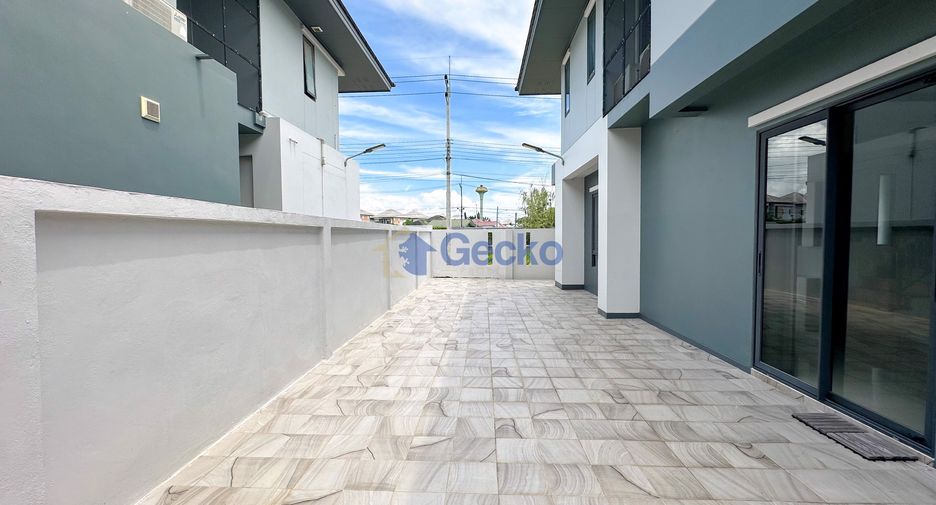 For rent 3 bedrooms house in Bang Lamung, Chonburi