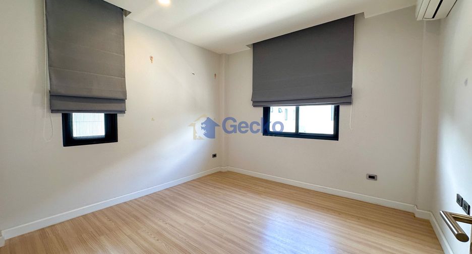 For rent 3 bedrooms house in Bang Lamung, Chonburi