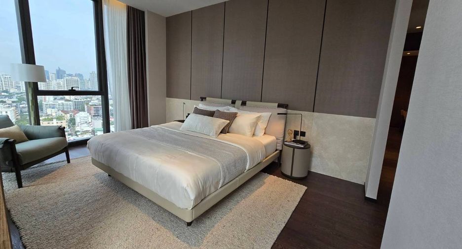 For rent 2 bedrooms condo in Watthana, Bangkok