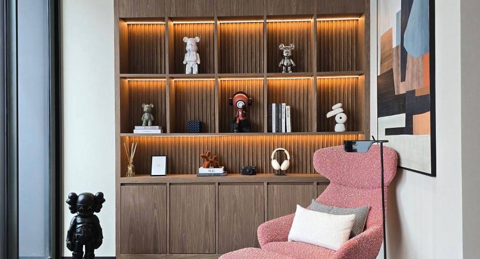 For rent 2 bedrooms condo in Watthana, Bangkok
