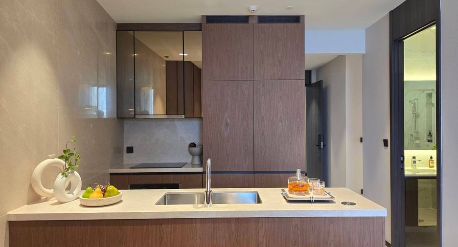 For rent 2 bedrooms condo in Watthana, Bangkok