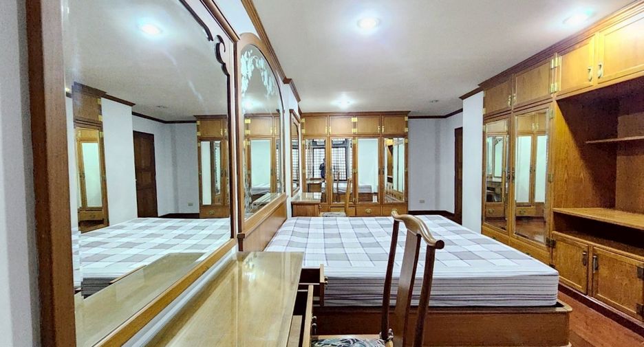 Wohnung zur Miete mit 4 Zimmer in Watthana, Bangkok