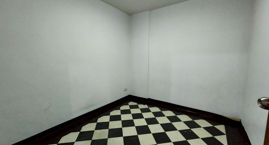 Wohnung zur Miete mit 4 Zimmer in Watthana, Bangkok