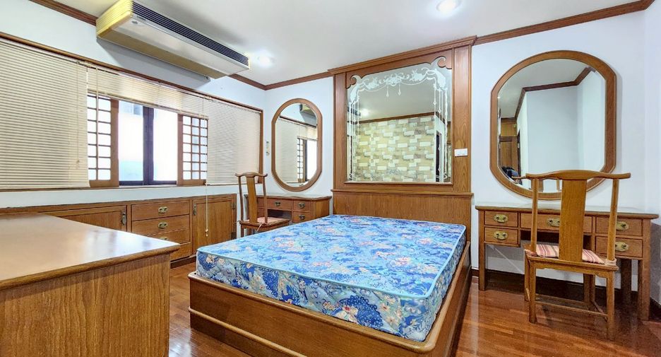 Wohnung zur Miete mit 4 Zimmer in Watthana, Bangkok
