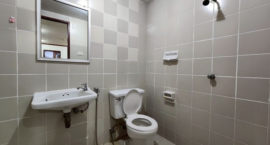 Wohnung zur Miete mit 4 Zimmer in Watthana, Bangkok