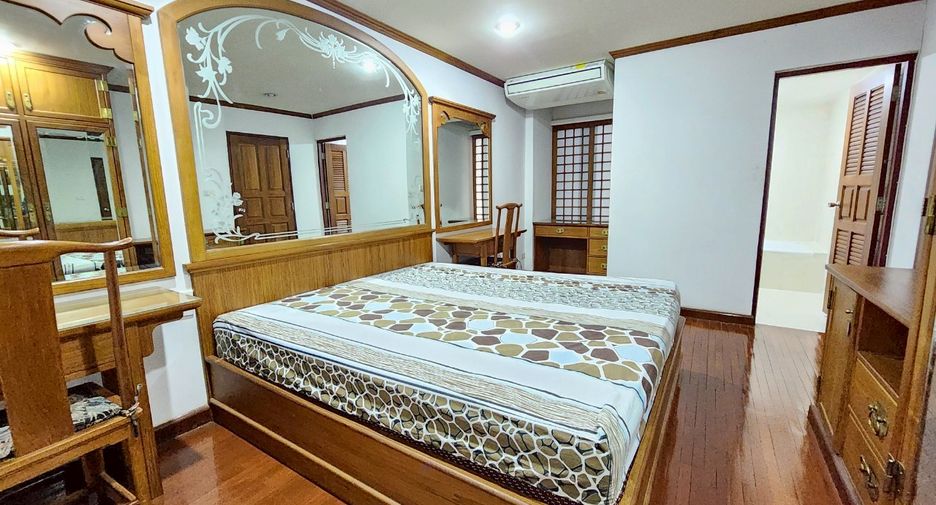 Wohnung zur Miete mit 4 Zimmer in Watthana, Bangkok
