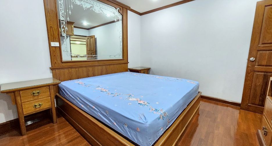 Wohnung zur Miete mit 4 Zimmer in Watthana, Bangkok