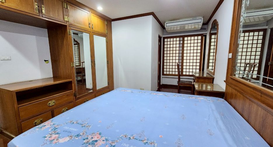Wohnung zur Miete mit 4 Zimmer in Watthana, Bangkok