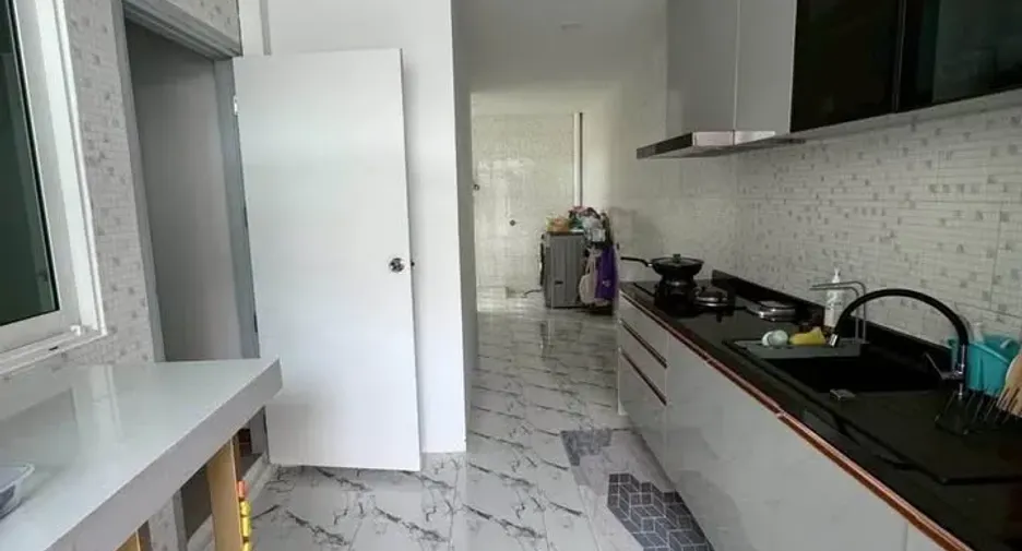 For rent 4 bedrooms house in Mueang Phuket, Phuket