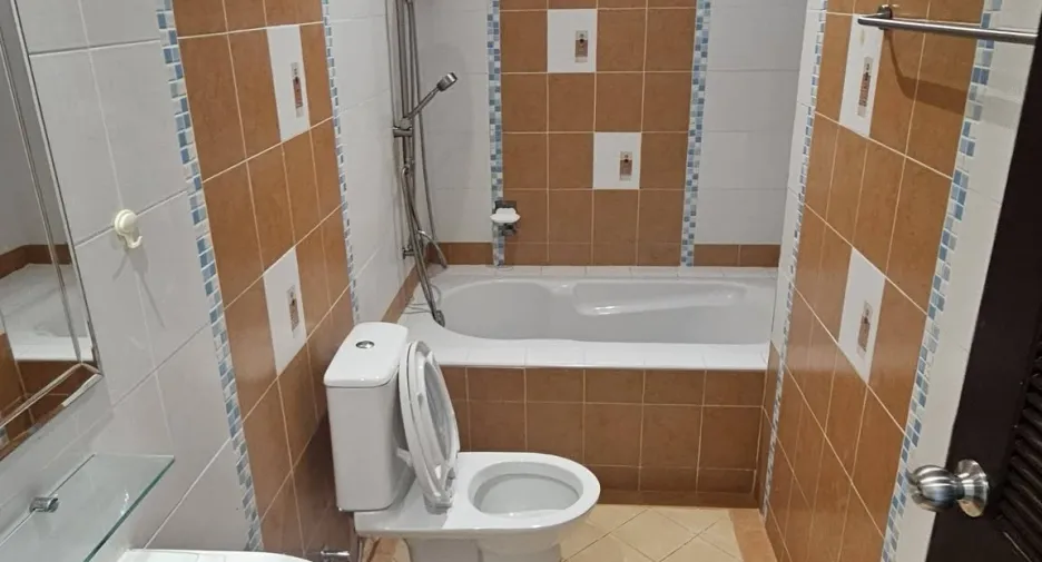 Haus zum Kauf mit 2 Zimmer in Bang Lamung, Chonburi