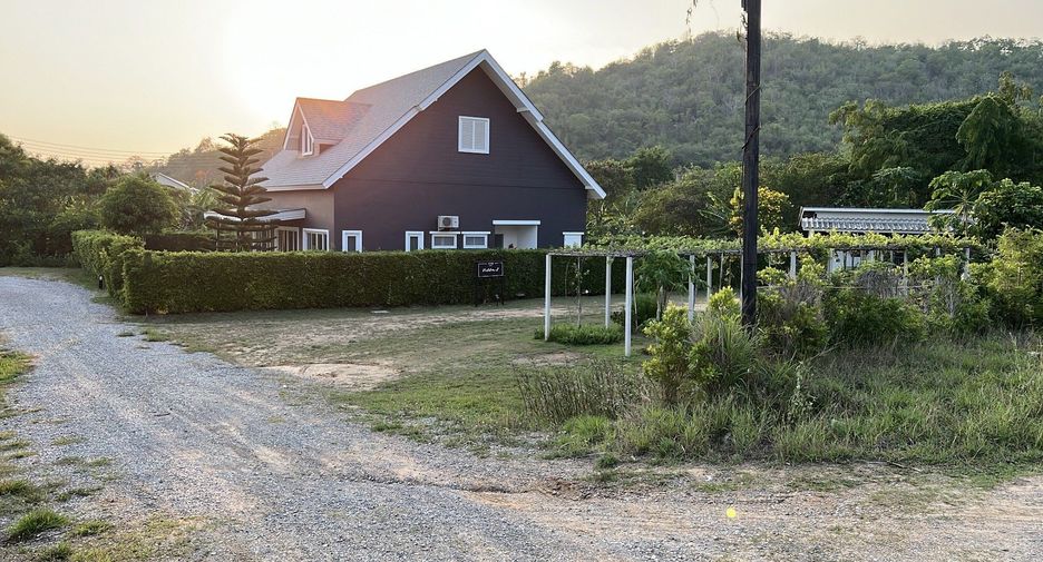 Villa en alquiler de 3 habitaciones en Pran Buri, Prachuap Khiri Khan