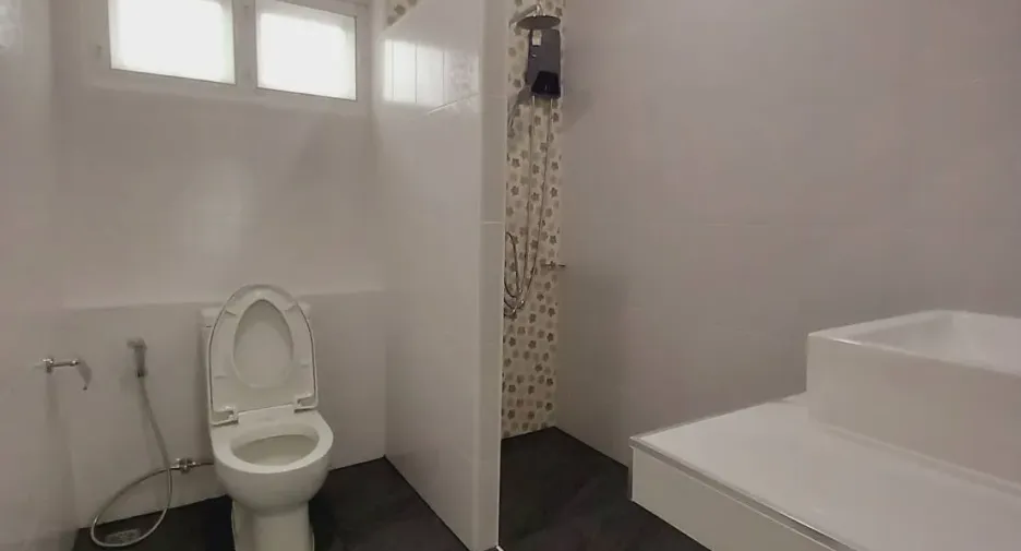 For rent 3 ベッドルーム house in Saraphi, Chiang Mai