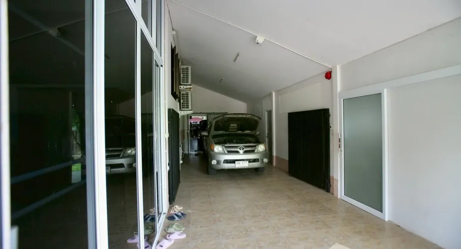 À vendre 4 chambres maison à Klaeng, Rayong