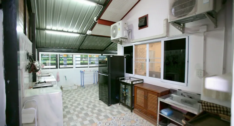 À vendre 4 chambres maison à Klaeng, Rayong