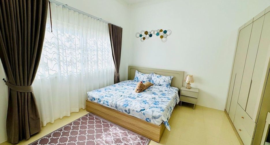 For rent 3 bedrooms townhouse in Mueang Phuket, Phuket