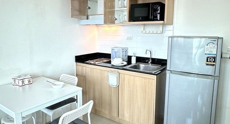 À vendre 1 chambre condo à Bang Na, Bangkok