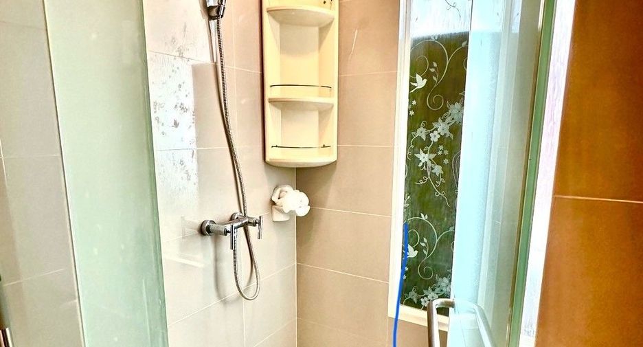 À vendre 1 chambre condo à Bang Na, Bangkok