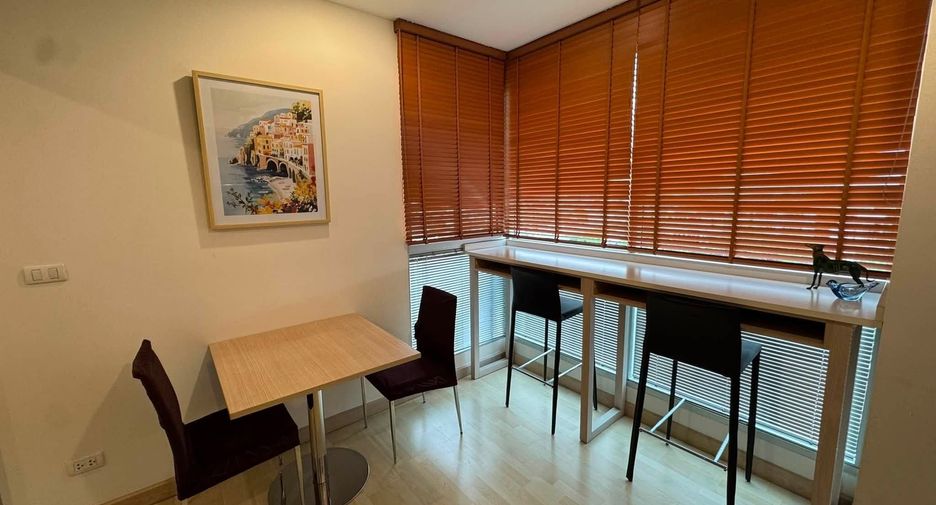 Wohnung zur Miete mit 1 Zimmer in Huai Khwang, Bangkok