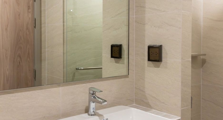 For rent 1 bed condo in Sathon, Bangkok