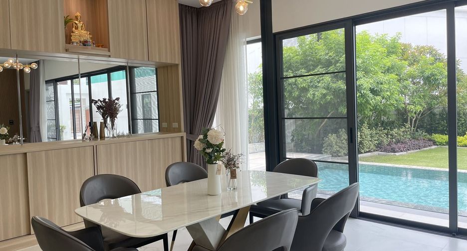 For rent 4 bedrooms villa in Mueang Phuket, Phuket