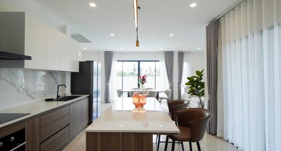 For sale 4 bedrooms house in Bang Lamung, Chonburi
