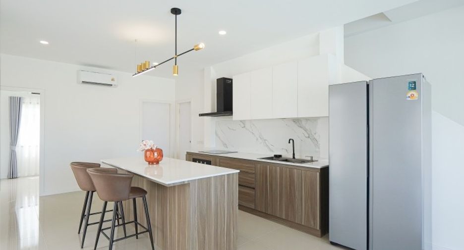 For sale 4 bedrooms house in Bang Lamung, Chonburi