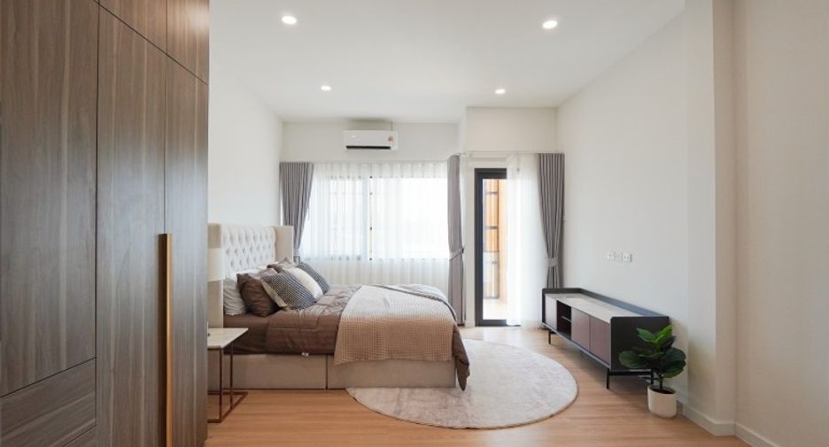 For sale 4 bedrooms house in Bang Lamung, Chonburi