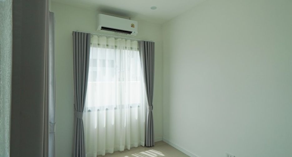 For sale 4 bedrooms house in Bang Lamung, Chonburi