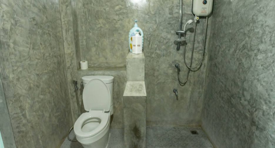 For sale and for rent 4 bedrooms house in San Pa Tong, Chiang Mai
