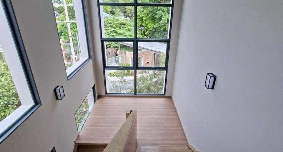 Villa zum Kauf mit 5 Zimmer in Mueang Phuket, Phuket