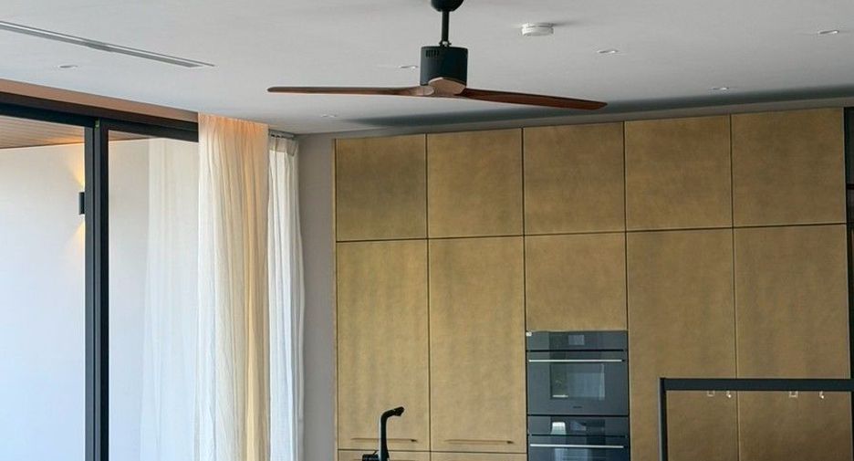 Villa zum Kauf mit 5 Zimmer in Mueang Phuket, Phuket