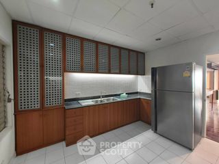 Wohnung zum Kauf mit 3 Zimmer in Bang Phlat, Bangkok