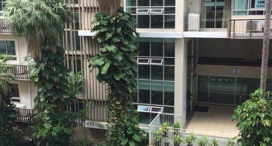 For sale 1 bed condo in Watthana, Bangkok