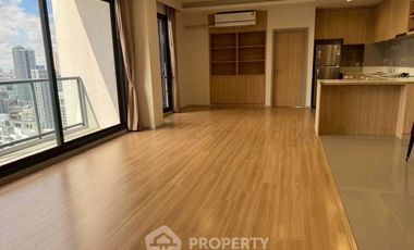 For rent and for sale 3 bedrooms condo in Phaya Thai, Bangkok