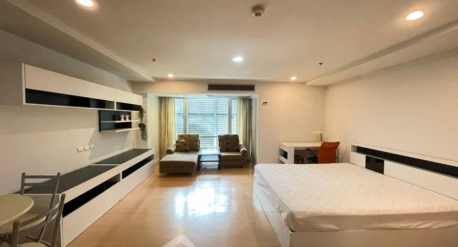 For rent and for sale 1 bed condo in Khlong Toei, Bangkok