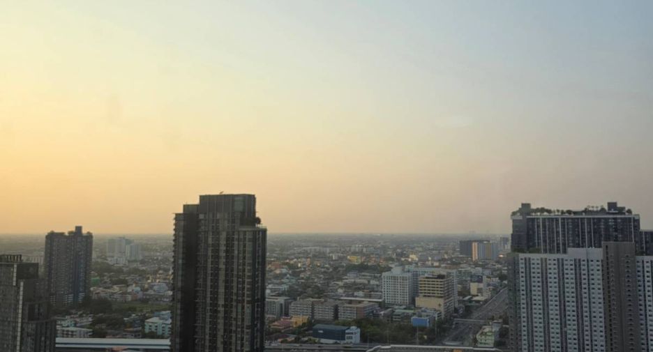 À louer et à vendre 2 chambres condo à Thon Buri, Bangkok