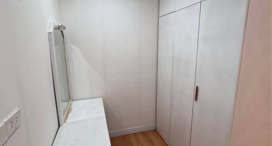 Wohnung zum Kauf mit 1 Zimmer in Bang Phlat, Bangkok
