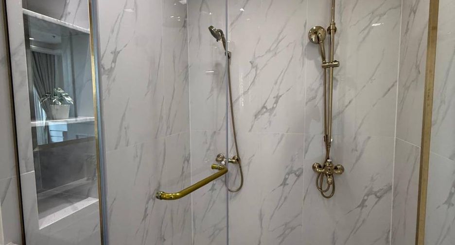 For sale 3 ベッドルーム condo in Watthana, Bangkok