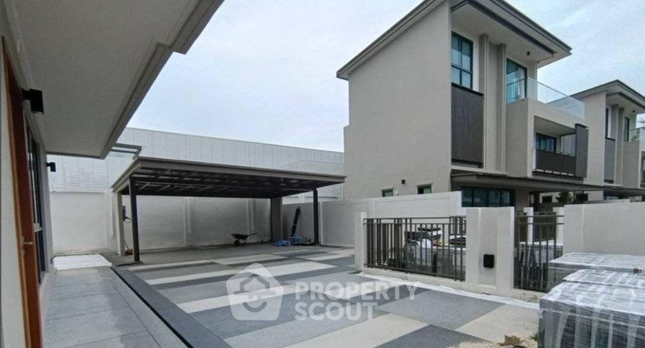 For sale 3 bedrooms house in Prawet, Bangkok