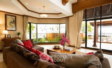 For sale 3 bedrooms condo in Pathum Wan, Bangkok