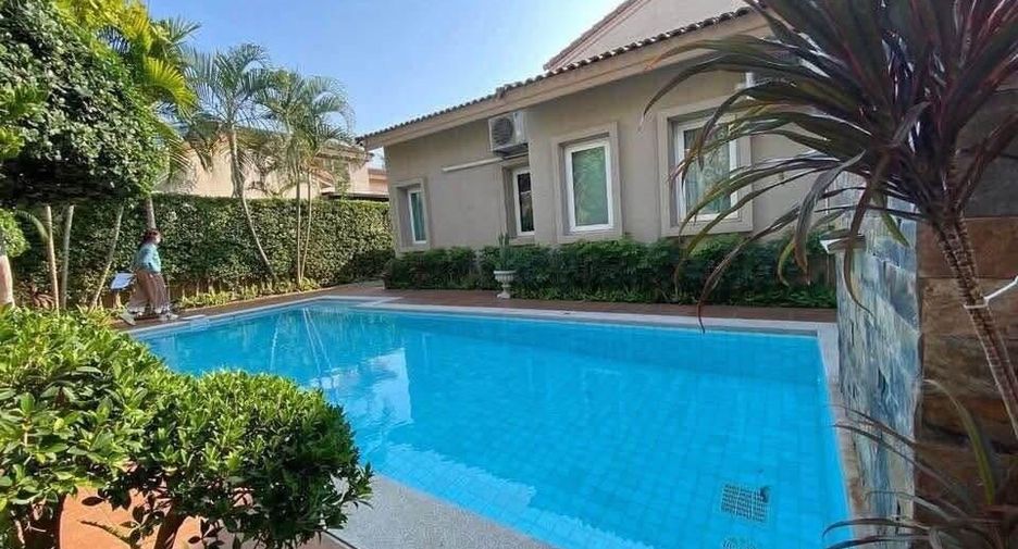 For sale 3 bedrooms villa in Bang Lamung, Chonburi