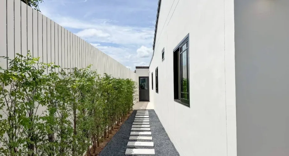 For sale 3 bedrooms house in Mueang Phuket, Phuket