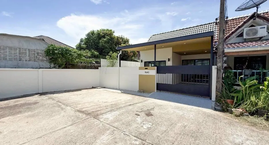 For sale 3 bedrooms house in Mueang Phuket, Phuket