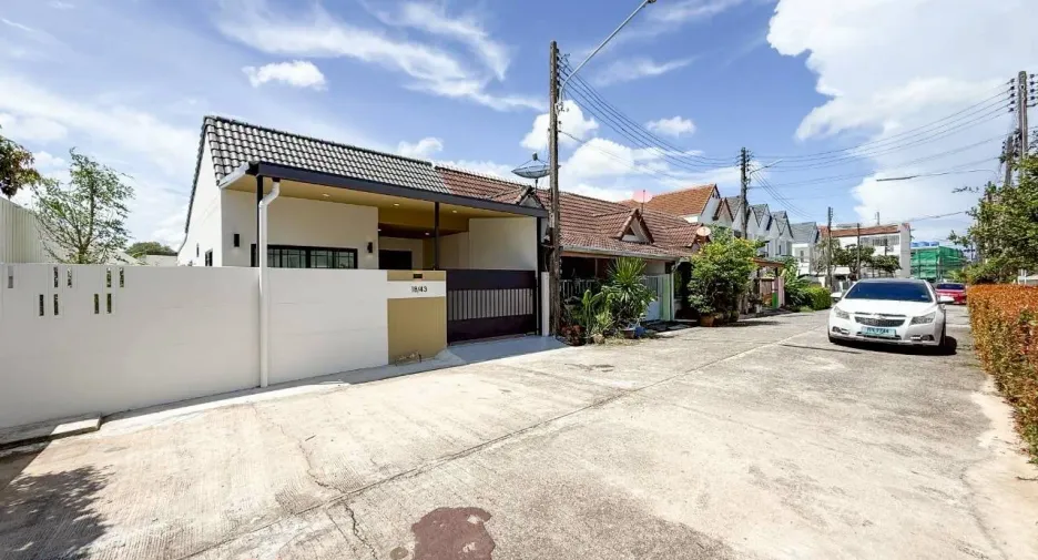 For sale 3 bedrooms house in Mueang Phuket, Phuket